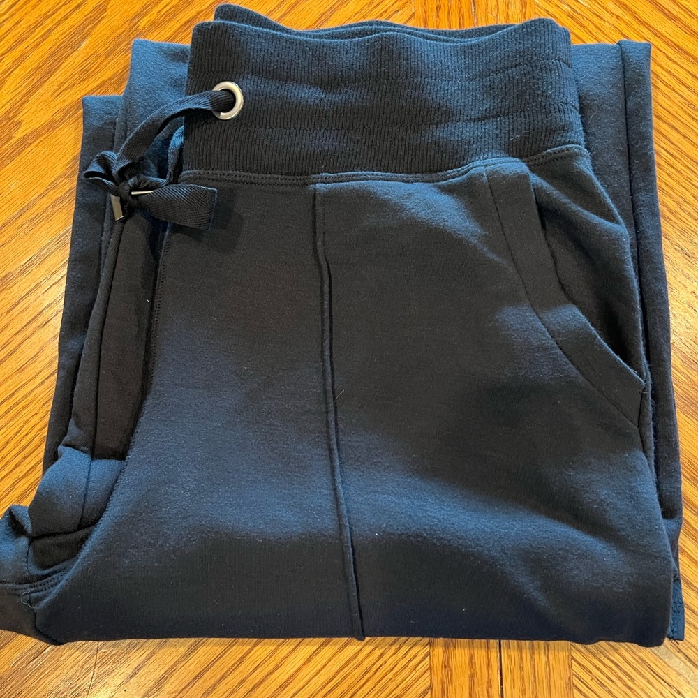 Athleta Sierra Wide Leg Pants Stretch Yoga Casual Lounge Medium Never Worn